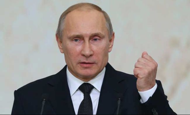 Vladimir Putin şi-a anunţat candidatura pentru un nou mandat prezidenţial