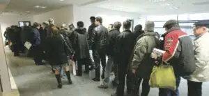 Capital TV. Cum plătesc contribuţia la sănătate românii fără venituri
