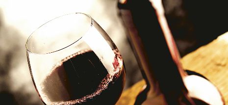 Italia depăşeşte Franţa şi redevine cel mai mare producător mondial de vin