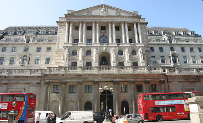 Banca Angliei înrăutățește estimările de creştere economică