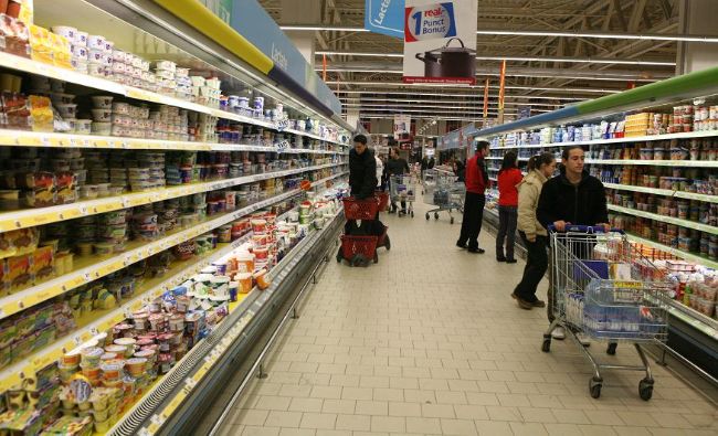 Românii au dat năvală în magazine. Nimeni nu cheltuie ca noi, în Europa. Date incredibile(STUDIU)