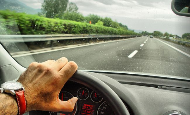 O importantă țară din Europa reduce limita de viteză pe autostrăzi. Anunț major pentru toți șoferii