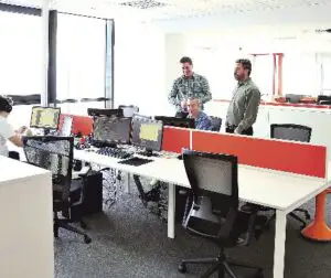 Salarii pentru performanţă. 78% dintre angajatorii din sectorul financiar îşi vor schimba programele de remunerare