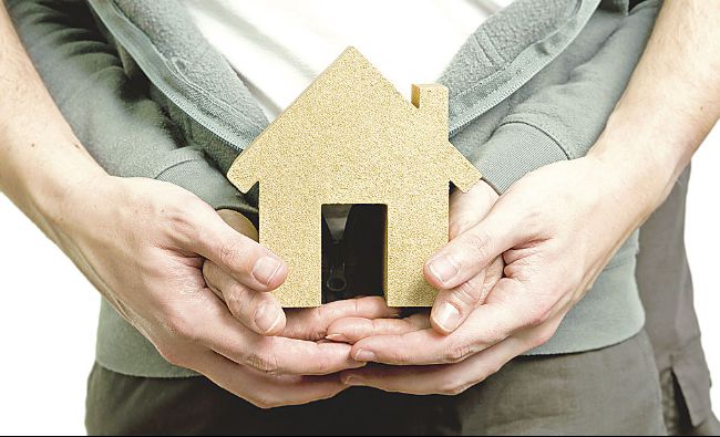 Brokeri imobiliari: Darea în plată ieftinește casele și scumpește chiriile