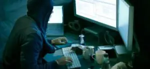 Studiu: 51,5% din traficul online a fost generat de oameni, iar restul de roboţi virtuali, în 2015