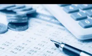 Comisia Europeană cere României să aplice reglementările UE în materie de audit
