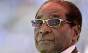 Noul lider din Zimbabwe. I se spune „Crocodilul”, a fost la putere decenii întregi și este „creierul” loviturii de stat