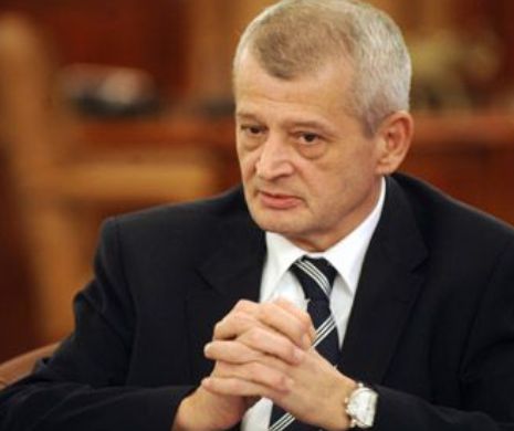 Dragnea: „Nu îi spun eu lui Sorin Oprescu dacă să îşi dea demisia sau nu”