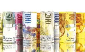 Curs BNR: De 6 luni francul elvețian nu a fost atât de slab