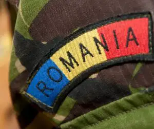 Se doreşte introducerea stagiului militar pe bază de voluntariat