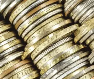 UE a înregistrat un excedent al balanţei comerciale de 6,3 miliarde de euro, în mai