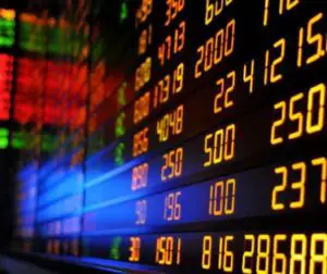 Evoluţii financiar-bancare şi bursiere