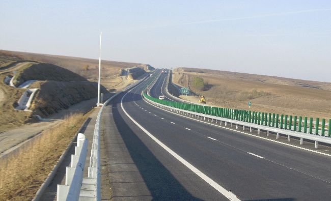 Abateri grave la Autostrada Orăştie – Sibiu. O secţiune va fi refăcută