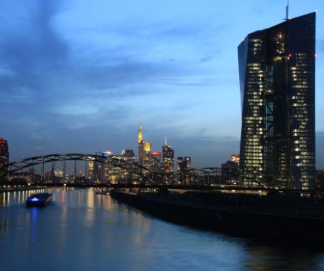 BCE ar putea extinde programul de tipărire de bani, spune FMI
