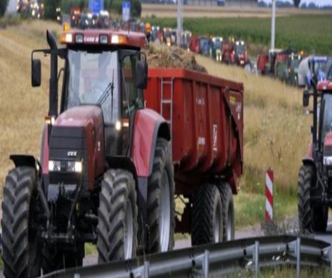 Fermierii francezi blochează drumurile în nordul Franţei