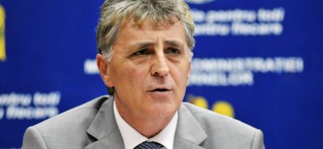 Mircea Duşa, actualul ministru al Apărării, propus premier interimar