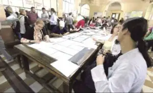 Angajații din administrație, în grevă