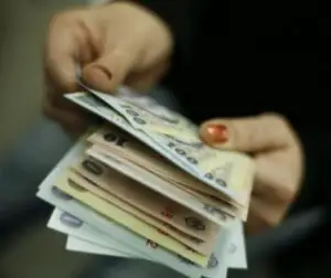 INS: Câştigul salarial mediu a crescut în iunie la 1818 lei