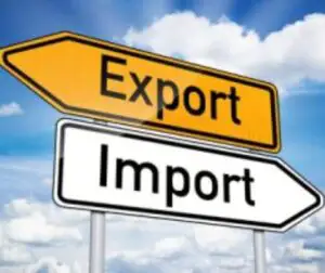 Cu cât importăm mai mult decât exportăm