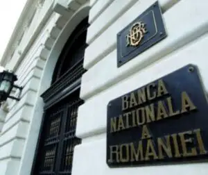 Rezervele valutare ale României au scăzut cu aproape un miliard de euro luna trecută