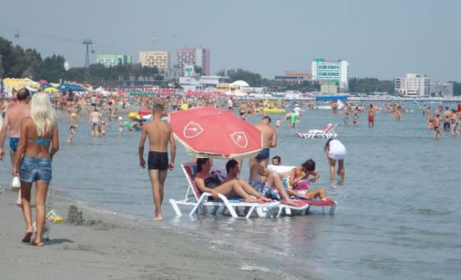 Panică pe litoral! Ce au descoperit turiștii pe plaja din Mamaia. Au fost țipete disperate FOTO