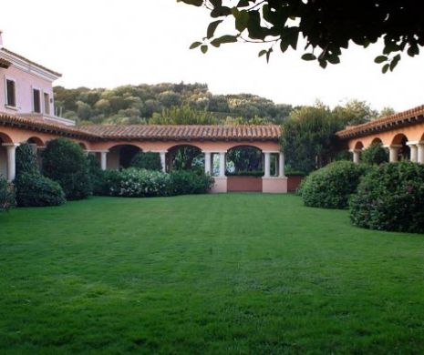 Vila din Sardinia a lui Silvio Berlusconi, de vânzare pentru 500 de milioane de euro