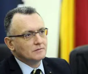 Ministrul Educației: Educația este un domeniu prioritar. Așteptăm legea salarizării ca să mărim salariile