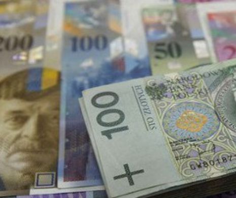 Băncile poloneze ar putea cumula costuri de 5,9 miliarde dolari din conversia în zloţi a creditelor în valută