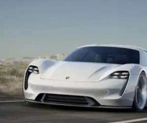 Porsche prezintă Mission E,  un rival pe măsură pentru Tesla