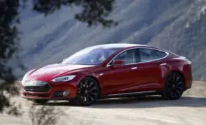 Tesla scade pe bursă! Livrările producătorului american au fost sub așteptări