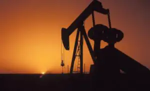 IEA: SUA vor deveni pe termen lung lider mondial în producţia de petrol şi gaze