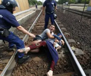 Călătoria imigranţilor prin Europa, o afacere în plină ascensiune