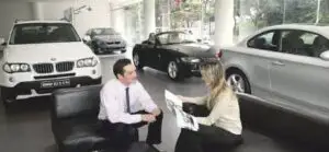 Piața auto pune piciorul pe frână
