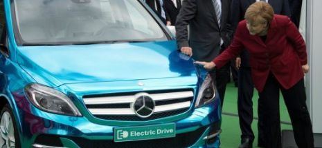 Angela Merkel: Guvernul german este în grafic cu planul de stimulare a achiziţiilor de automobile electrice