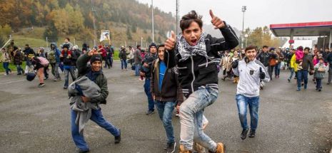 REVISTA PRESEI INTERNAŢIONALE – Austria este noua ţară lovită de criza imigranţilor