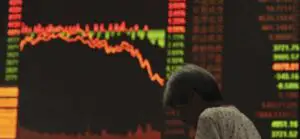 Pieţele asiatice se prăbuşesc pe fondul rostogolirii preţului petrolului