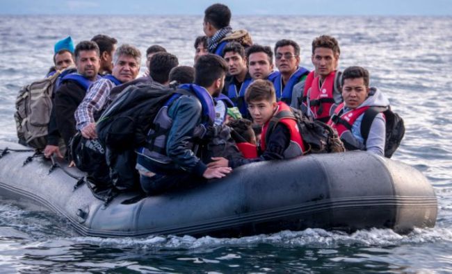 Deutsche Welle: Țările UE care refuză cooperarea în criza refugiaților ar trebui pedepsite