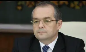 Emil Boc s-a prezentat la DNA