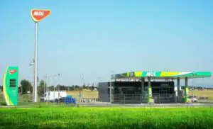 Grupul MOL finalizează achiziția unei rețele de benzinării în Slovenia