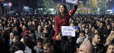REVISTA PRESEI INTERNAŢIONALE – Ce spune CIA-ul din umbră despre protestele de la Bucureşti