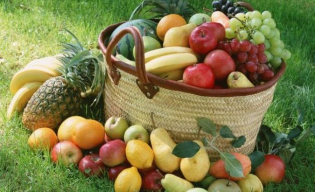 O treime dintre legumele și fructele din Europa sunt aruncate înainte de a ajunge la vânzare. Risipa este URIAȘĂ