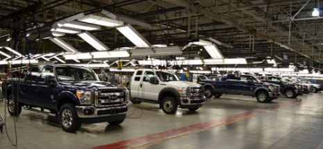 Ford investeşte 1,3 miliarde de dolari şi angajează 2.000 de persoane