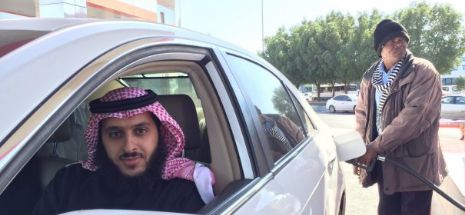 Arabia Saudită a dublat preţul benzinei la pompă