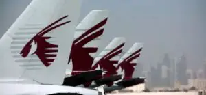 Bărbați în aviație. Povestea unui steward: “La Qatar Airways am crezut că sunt în armată”