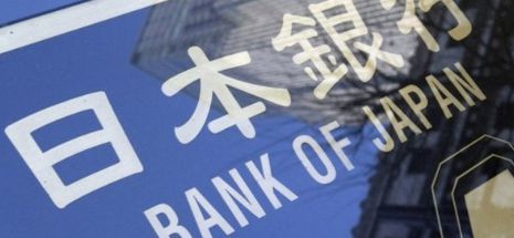 Banca Japoniei dă drumul la tiparniţa de bani, dolarul o ia razna. Ultimele evoluţii