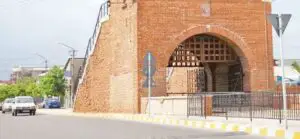 Dâmboviţa, în umbra vecinilor prosperi
