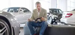 Piața auto europeană recuperează pierderile din timpul crizei. Prognoze faste pentru 2016