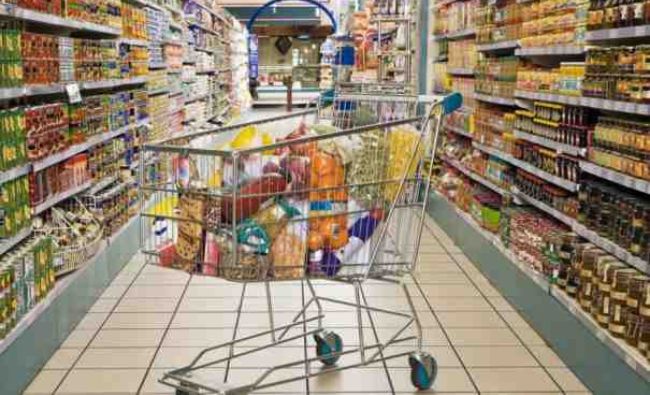 ALERTĂ pentru consumatori! Ce au descoperit inspectorii ANPC în 43 de supermarketuri celebre