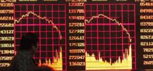 Pieţele asiatice rămân volatile. Banca Centrală intervine pentru a sprijini moneda chineză. Ultimele evoluţii
