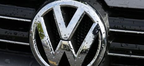 Volkswagen opreşte producţia la doua fabrici din Germania